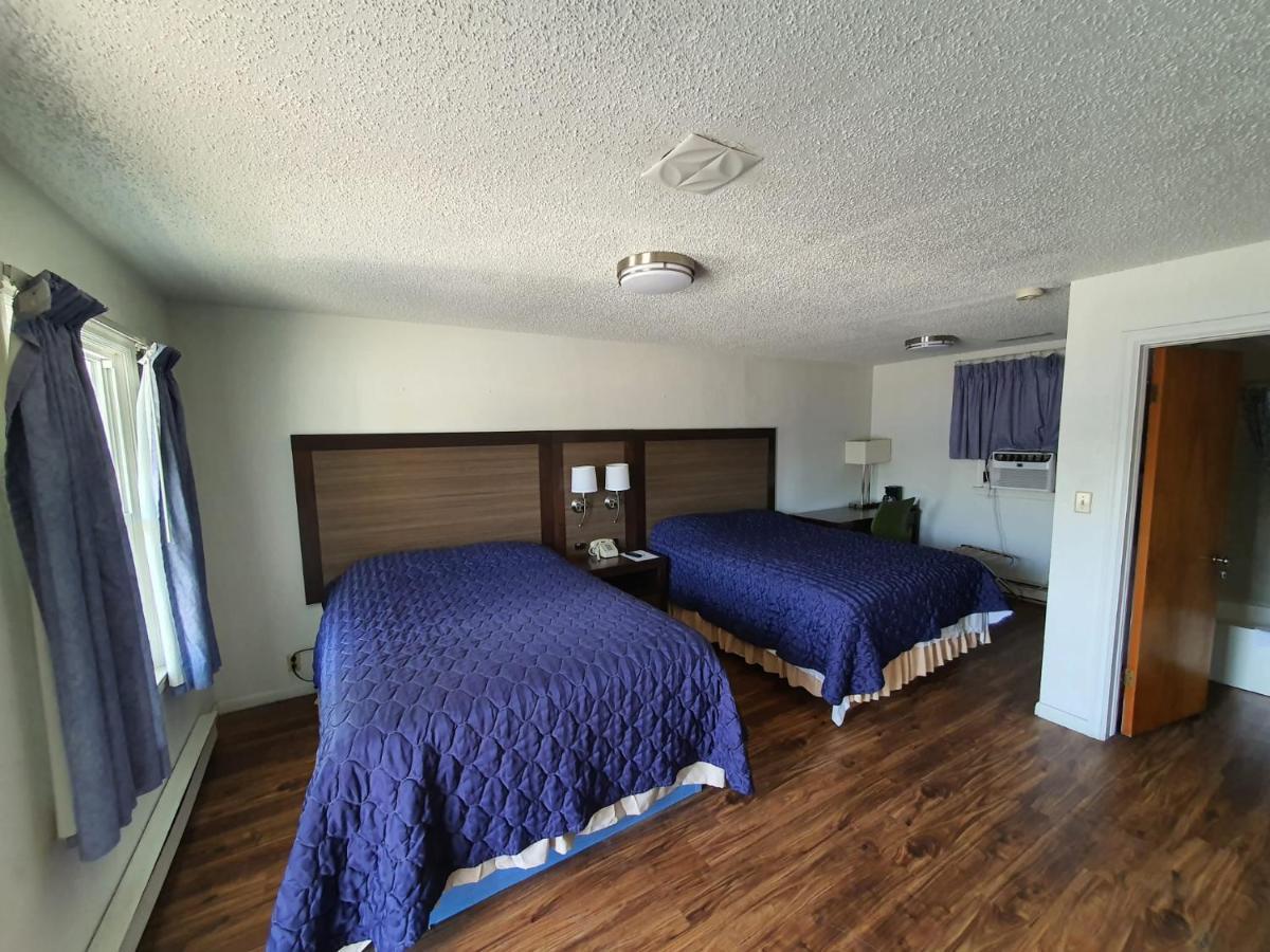 Sunrise Motor Inn Cody Bagian luar foto