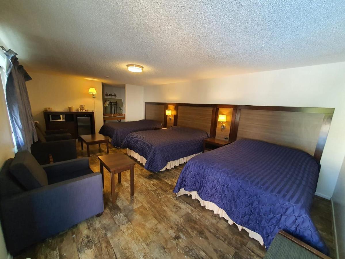 Sunrise Motor Inn Cody Bagian luar foto