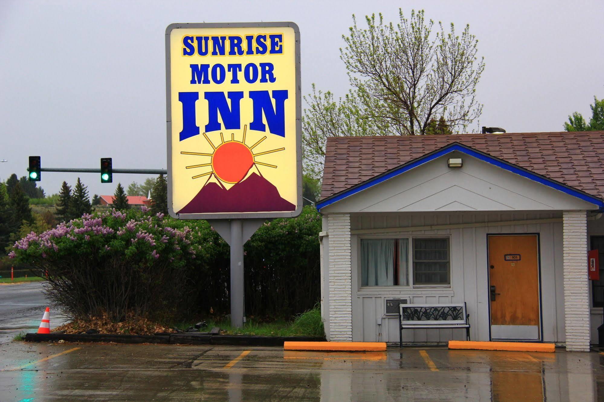 Sunrise Motor Inn Cody Bagian luar foto